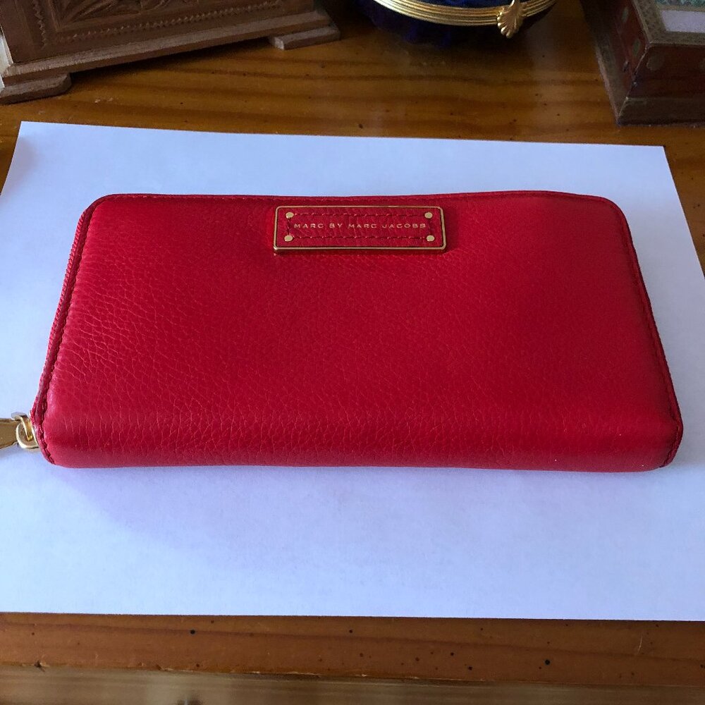 Marc Jacobs Too Hot to Handle Red Zip Around Wallet